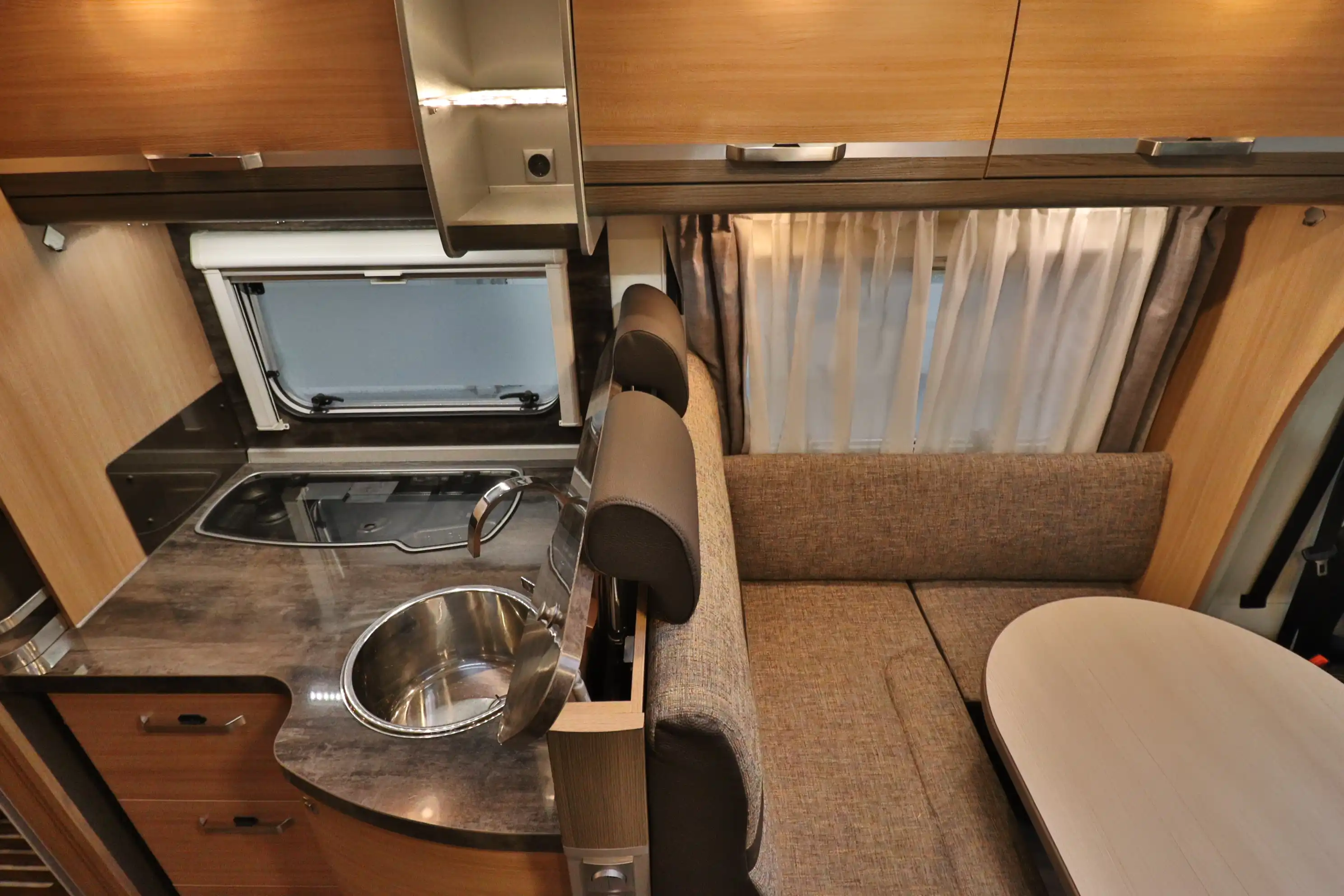KNAUS Sky TI 700 MX Silver Selection